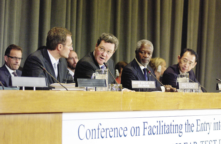 The Australian Minister for Foreign Affairs, 1996 to 2007, Alexander Downer (second left), speaks as Chairman of the Conference on Facilitating the Entry into Force of the Comprehensive Nuclear-Test-Ban Treaty (CTBT) with panel members: the Executive Secretary of the CTBT Preparatory Committee, Tibor Toth (left), the Secretary-General, Kofi Annan (second right), and the Under-Secretary for Disarmament Affairs, Abe Nobuyasu, New York, 21 September 2005. [UN Photo/Joshua Kristal]