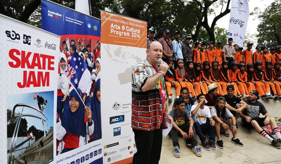 Australian Ambassador to Indonesia, Mr. Greg Moriarty, with teachers and students from secondary school SMPN Satu Atap Rancailat, addresses the crowd at the Skate Jam event held in Jakarta. Mr. Moriarty expressed his wish that events like these could help build many new people-to-people links between Australia and Indonesia.