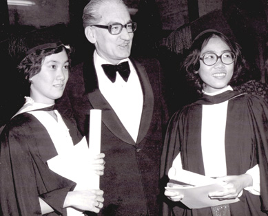 Photo of Malaysian students graduating