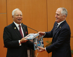 Photo of Dato' Sri Najib Razak with Malcolm Turnbull