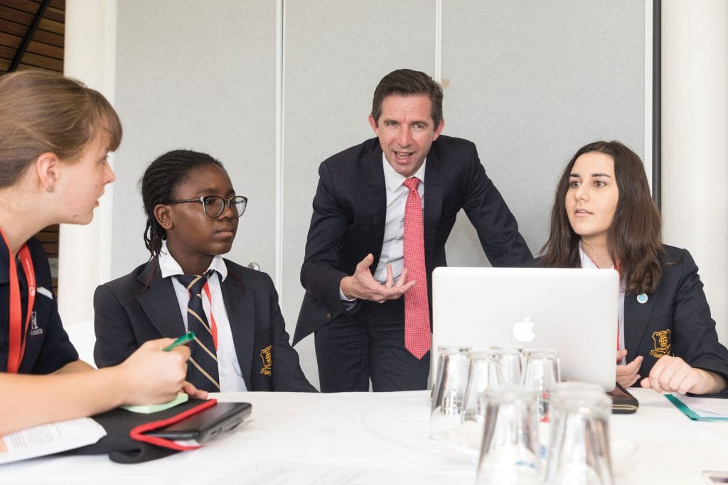 Minister for Trade, Tourism and Investment Senator Simon Birmingham with students at the Australia¬ASEAN Youth Forum in South Australia [Asia Education Foundation/Andrew Beveridge]