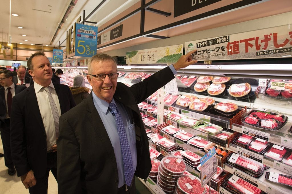 Assistant Trade and Investment Minister Mark Coulton inspecting AEON’s campaign to promote Australian beef in Tokyo [Australian Embassy Tokyo]