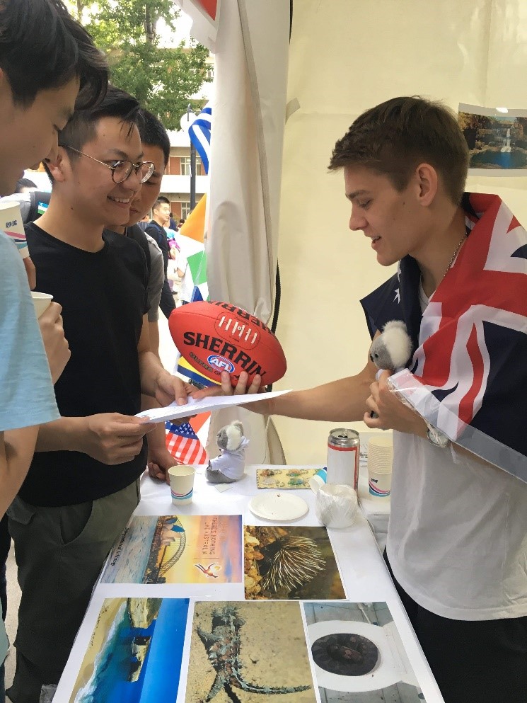 2019 New Colombo Plan scholar, Sarel Steinauer, talking about Australia on Culture Day at the Beijing Institute of Technology. Photo credit: Kevin Goggin.