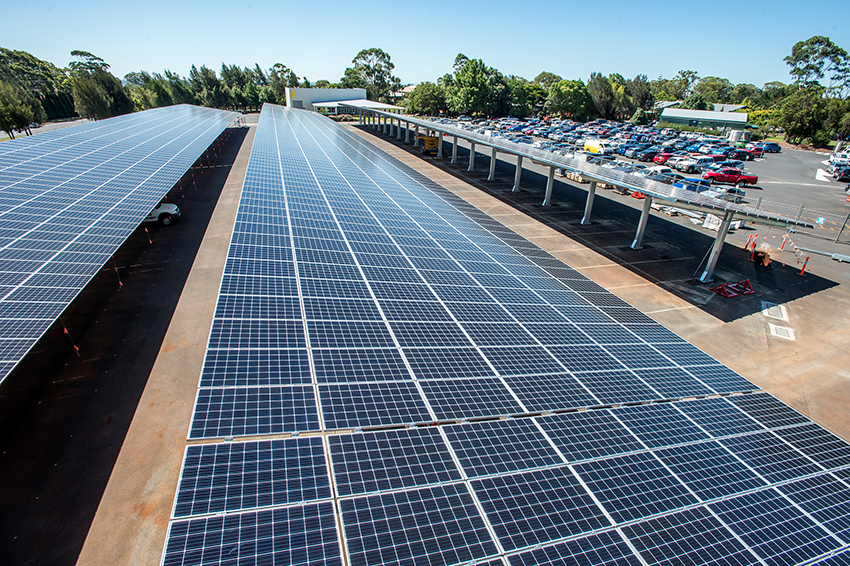 Award-winning carpark rooftop solar panel installation at the University of Southern Queensland’s Toowoomba campus.