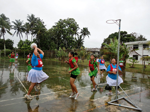 Tongan women playing netball